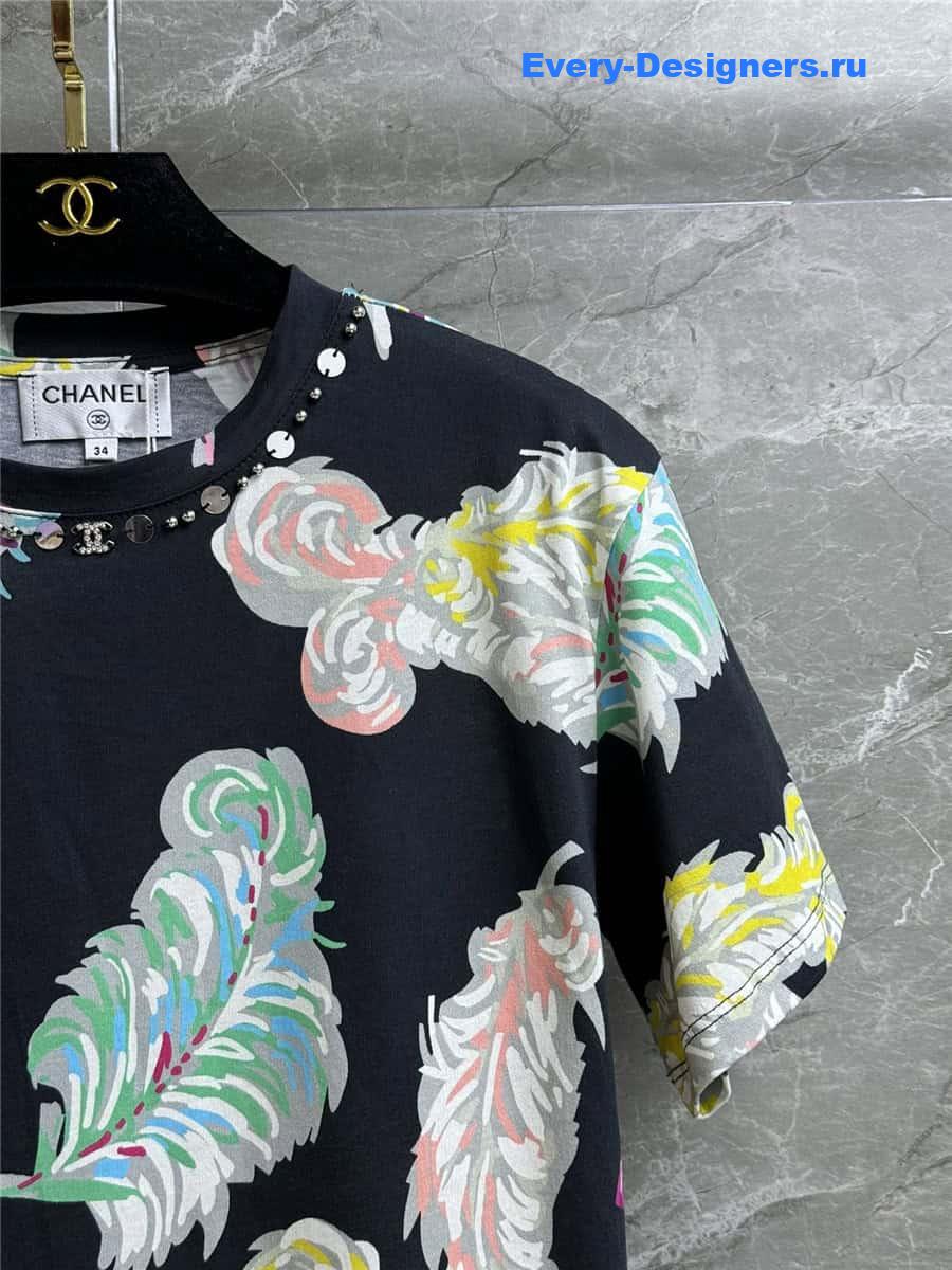 CC feather print T-shirt