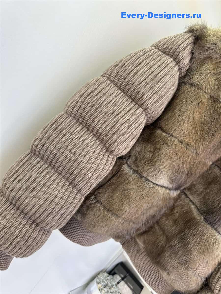 L0r0 P1ana cashmere knitted goose down jacket