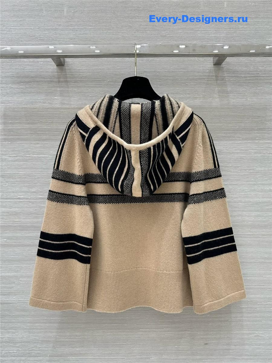 D10ralps three-quarter sleeve hooded sweater in beige