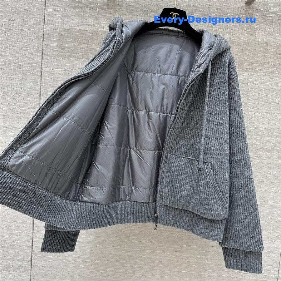 Vanitoo hooded goose down jacket