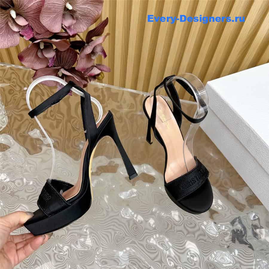 Dway Black Cotton Embroidered Heeled Sandals