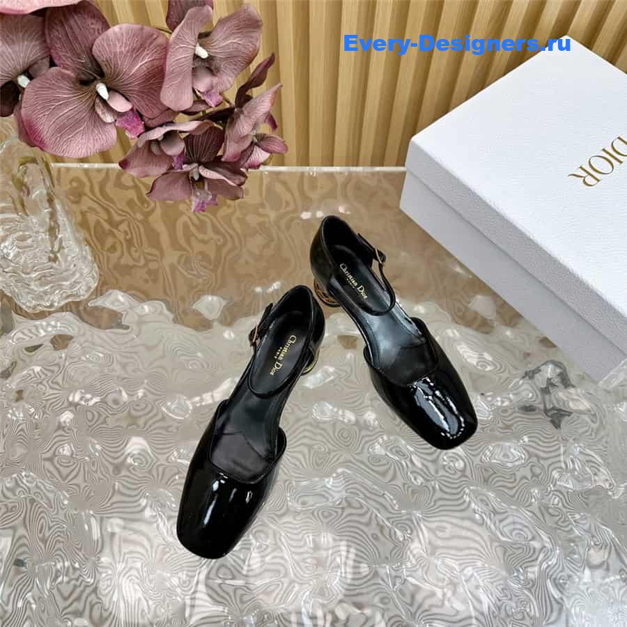 jolie D10r black patent calfskin pumps