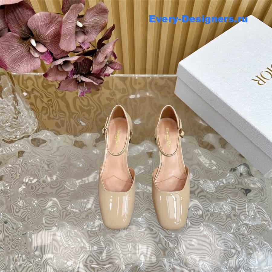 jolie D10r nude patent calfskin pumps
