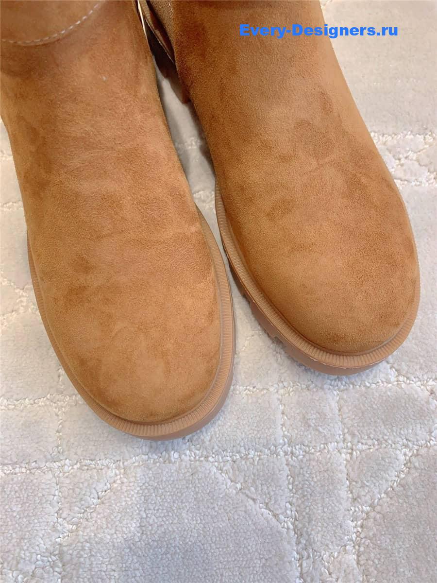 Chr1st1an louboutin brown chelsea suede ankle boots