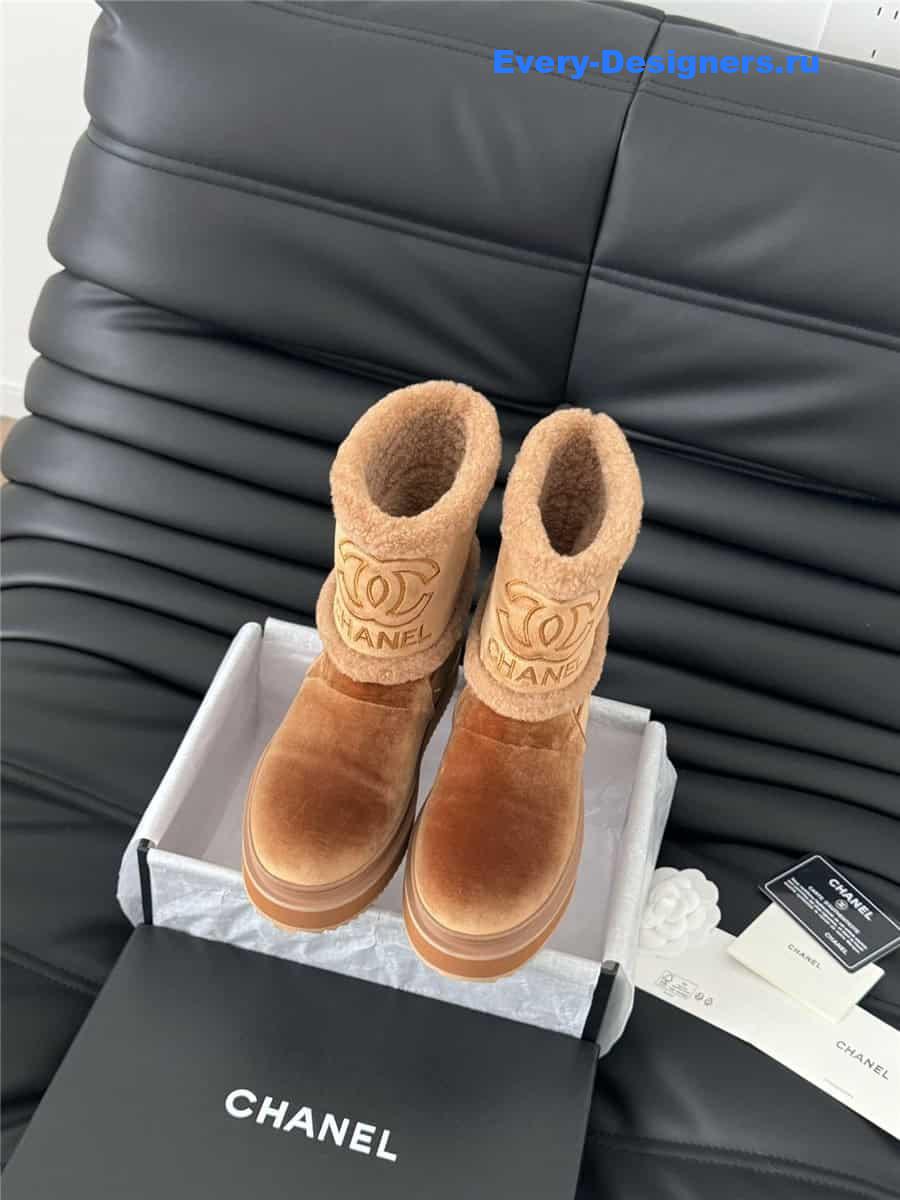 Ch**el brown women shearling boots