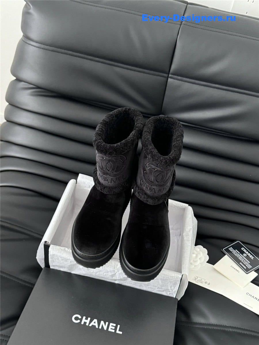 Ch**el women shearling boots