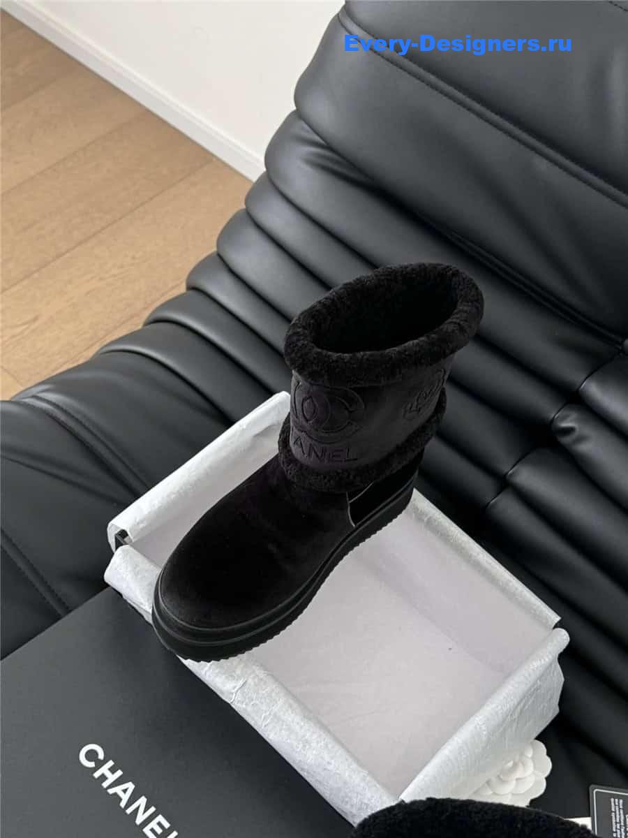 Ch**el women shearling boots