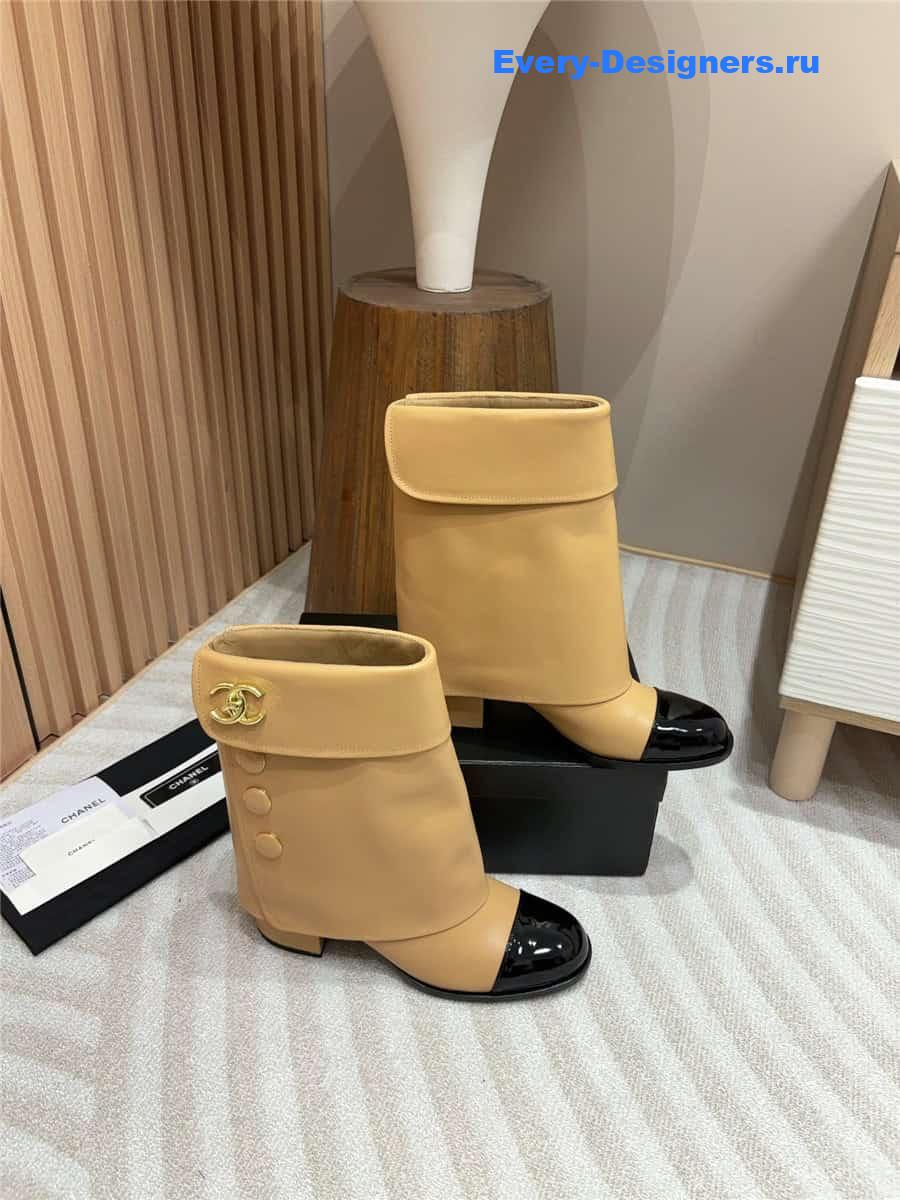 Ch**el brown leather foldover logo boots