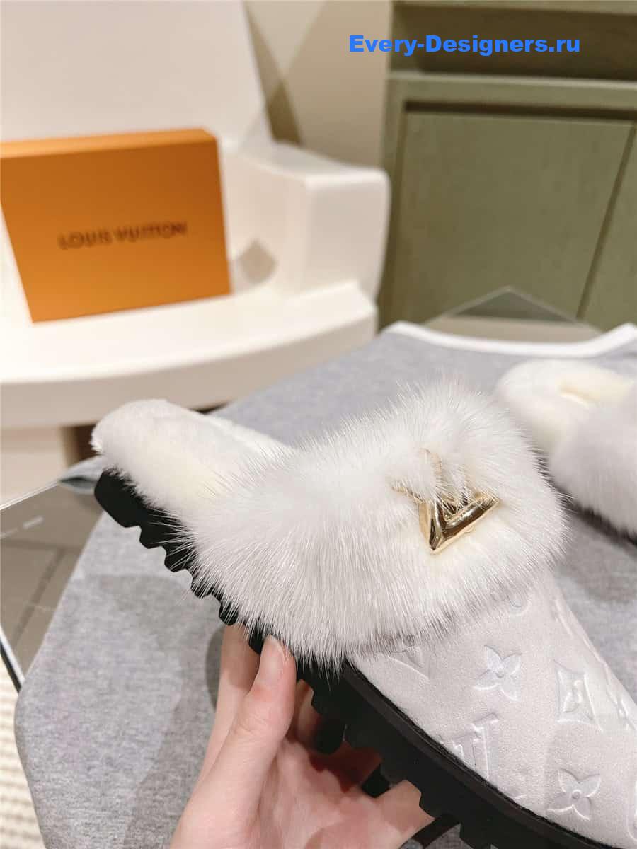 l0vis Vvtt0n lv flat mink slippers