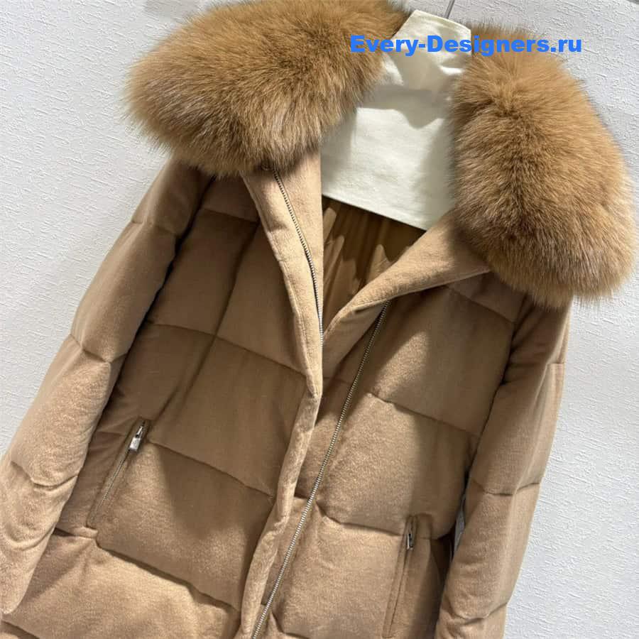 L0r0 P1ana fox fur collar down jacket