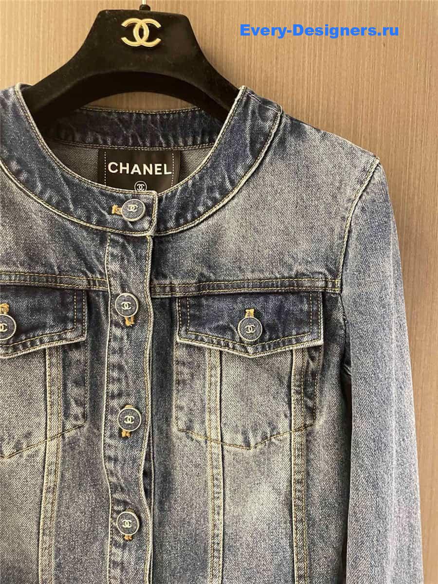 CC pocket denim jacket