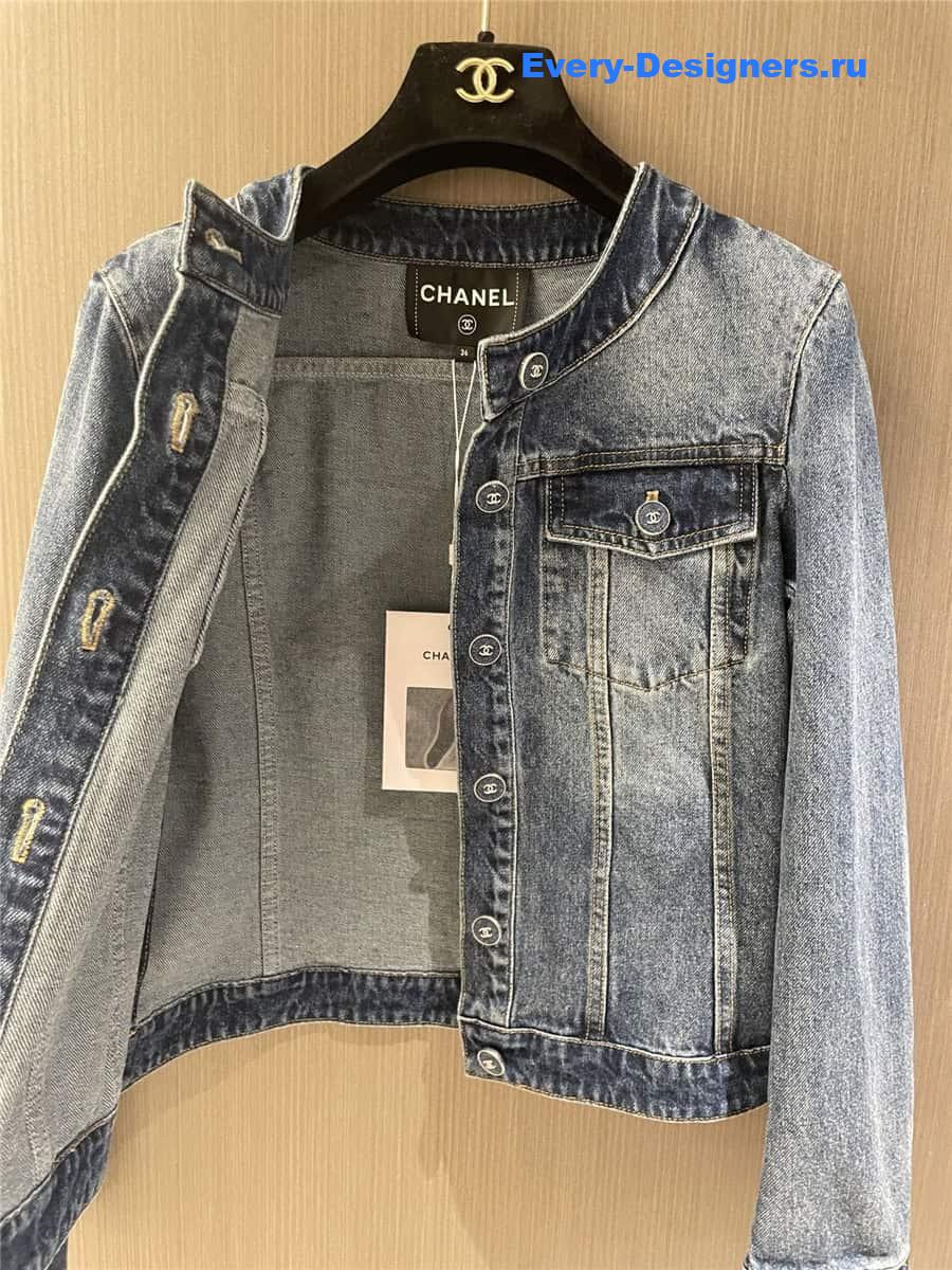 CC pocket denim jacket