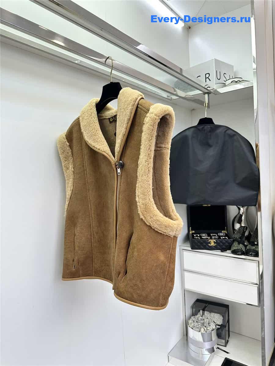 L0r0 P1ana shearling vest