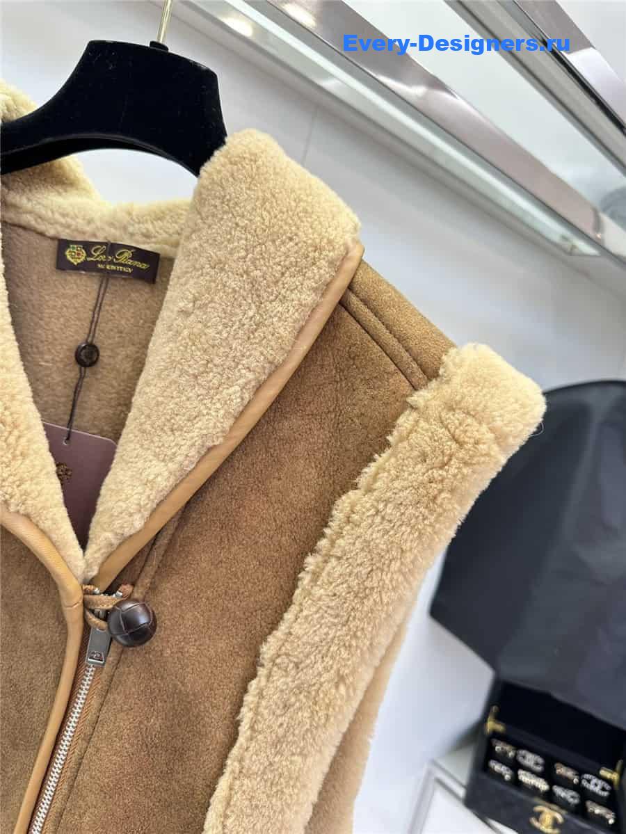 L0r0 P1ana shearling vest