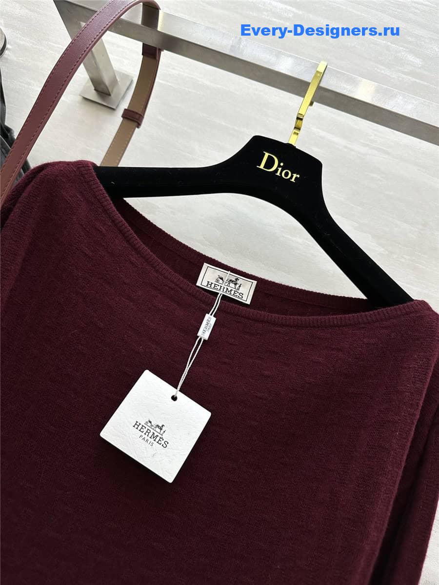 H**me5 h long-sleeved top