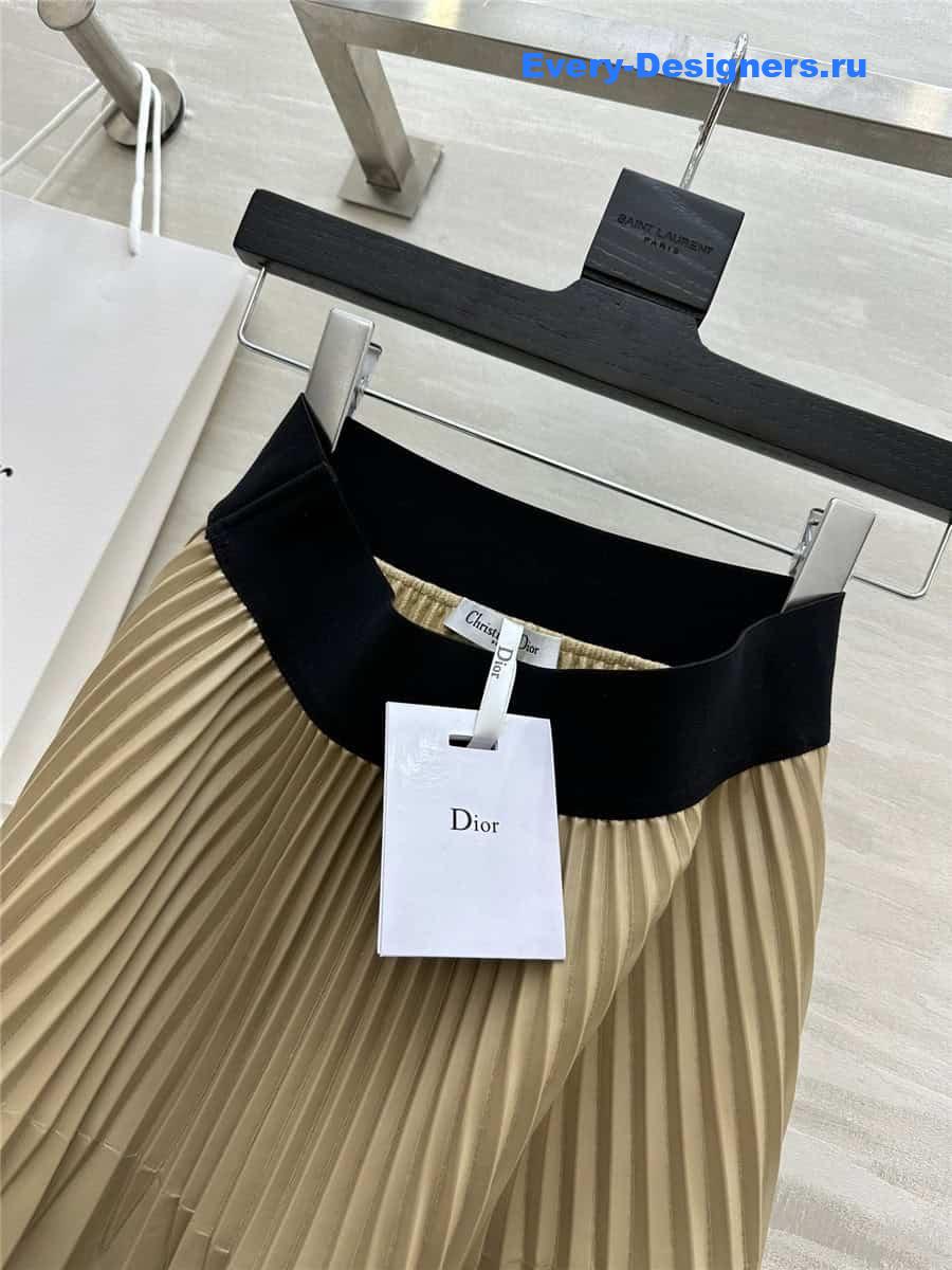 D10r pleated high waist leather skirt