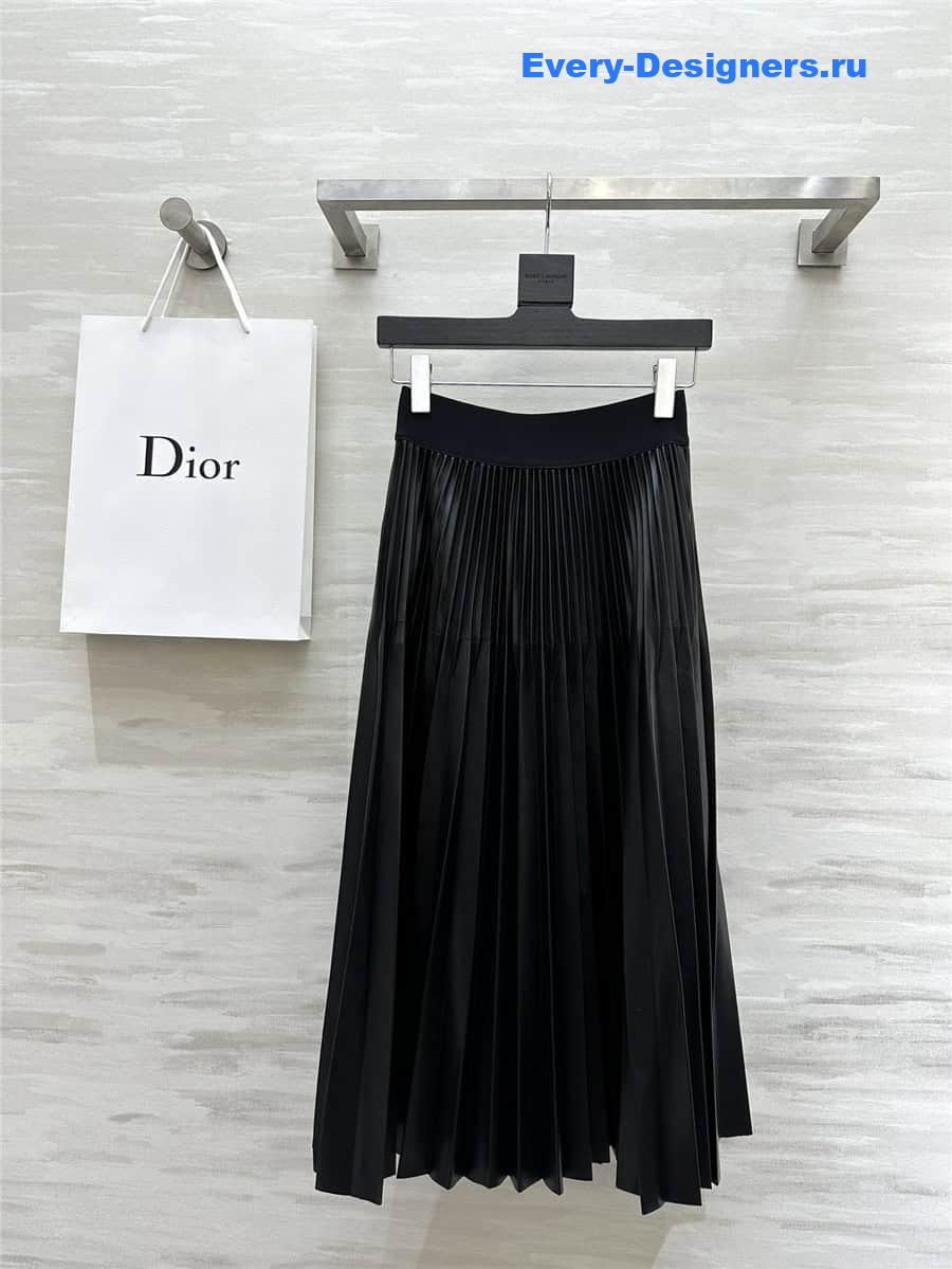 D10r pleated high waist leather skirt