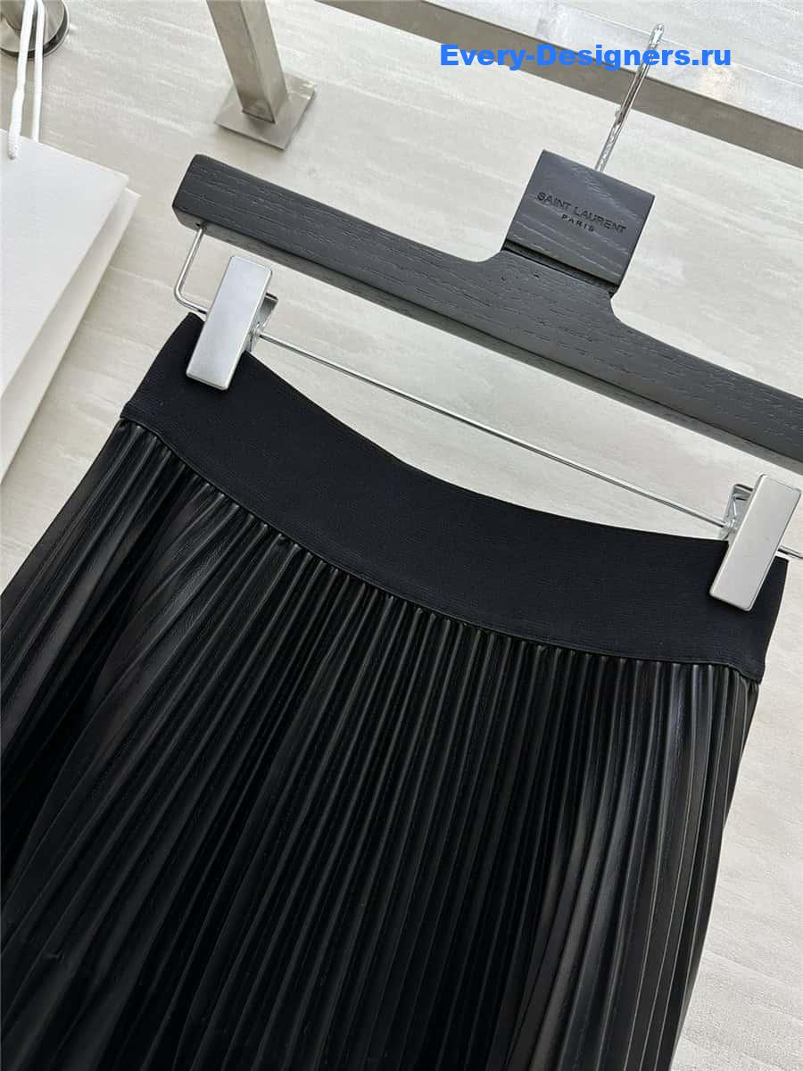 D10r pleated high waist leather skirt
