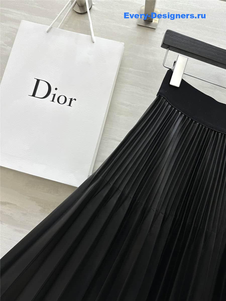 D10r pleated high waist leather skirt