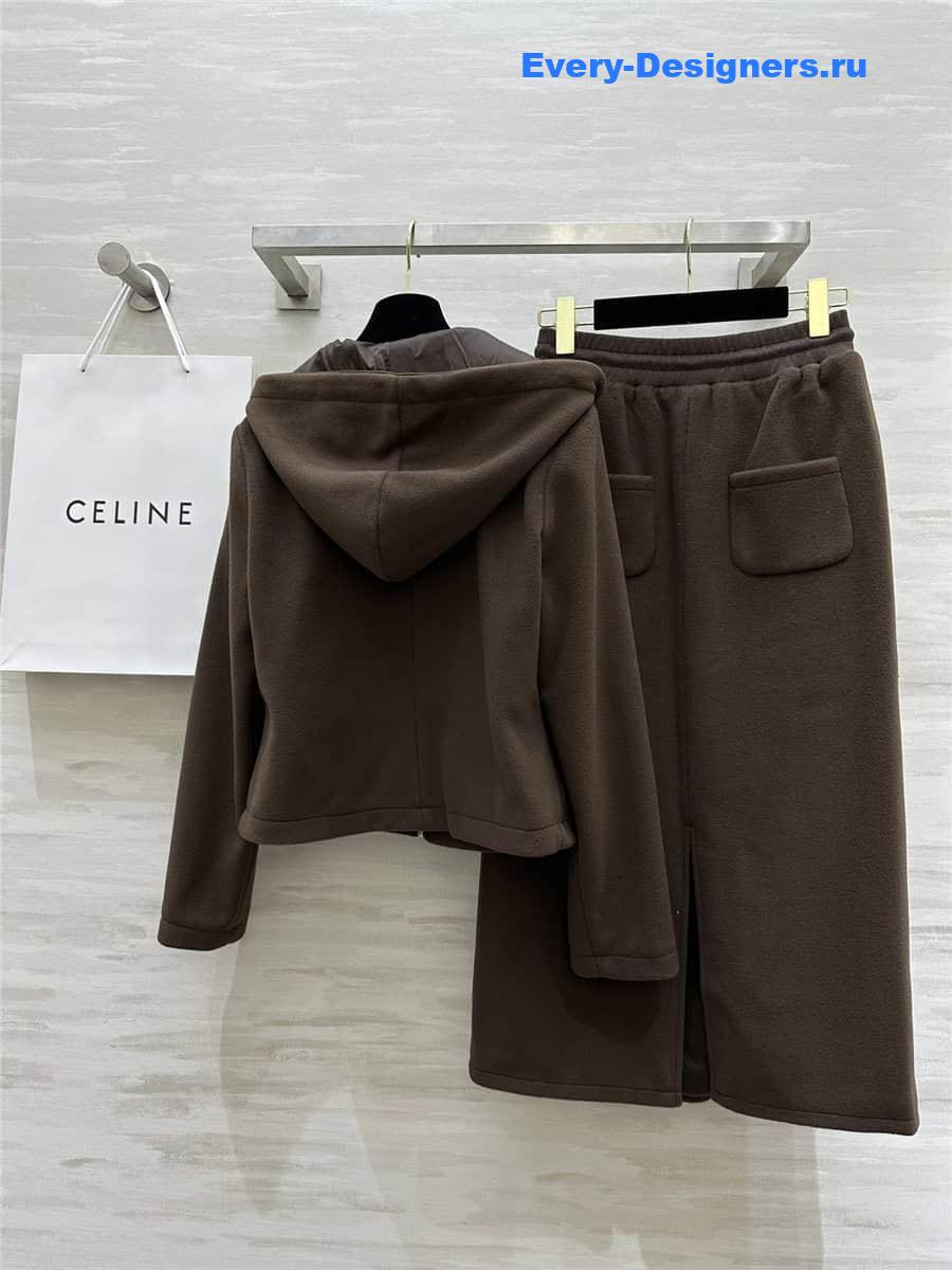 Ce1i*e old money style suit