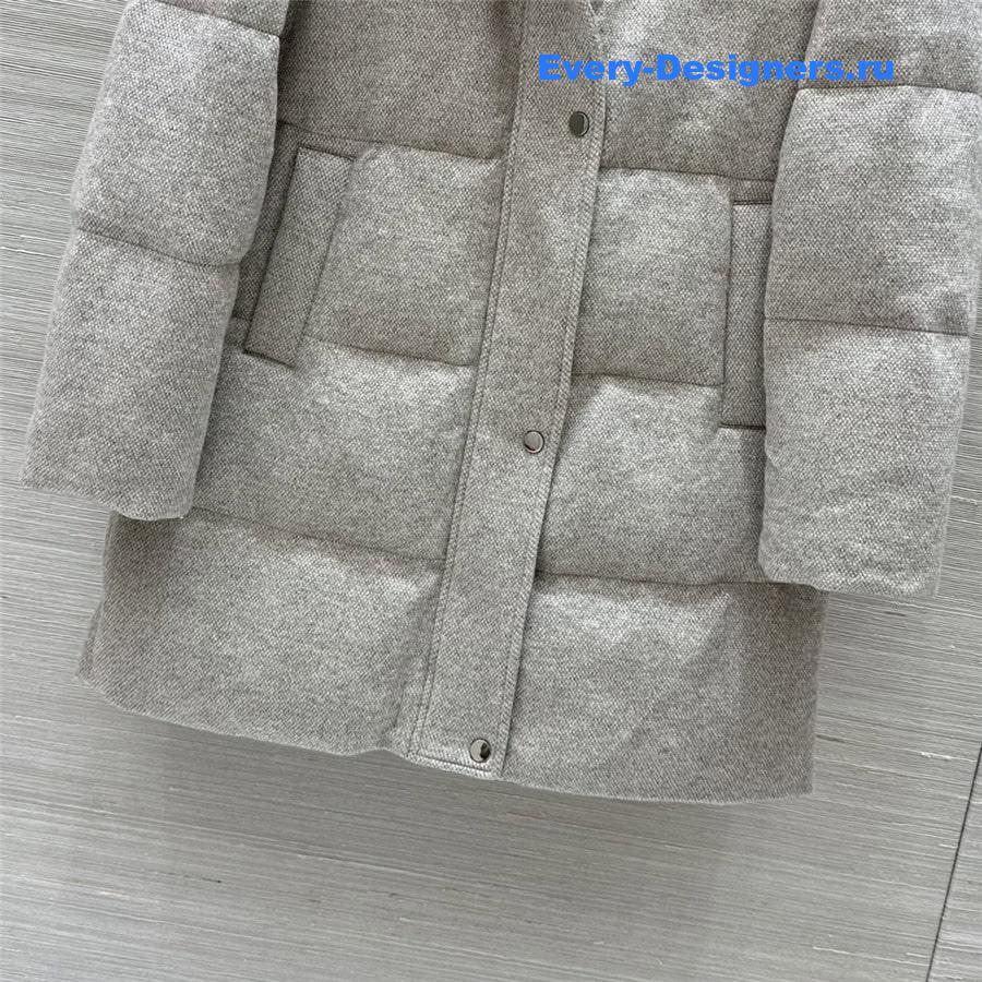 L0r0 P1ana mid-length down jacket