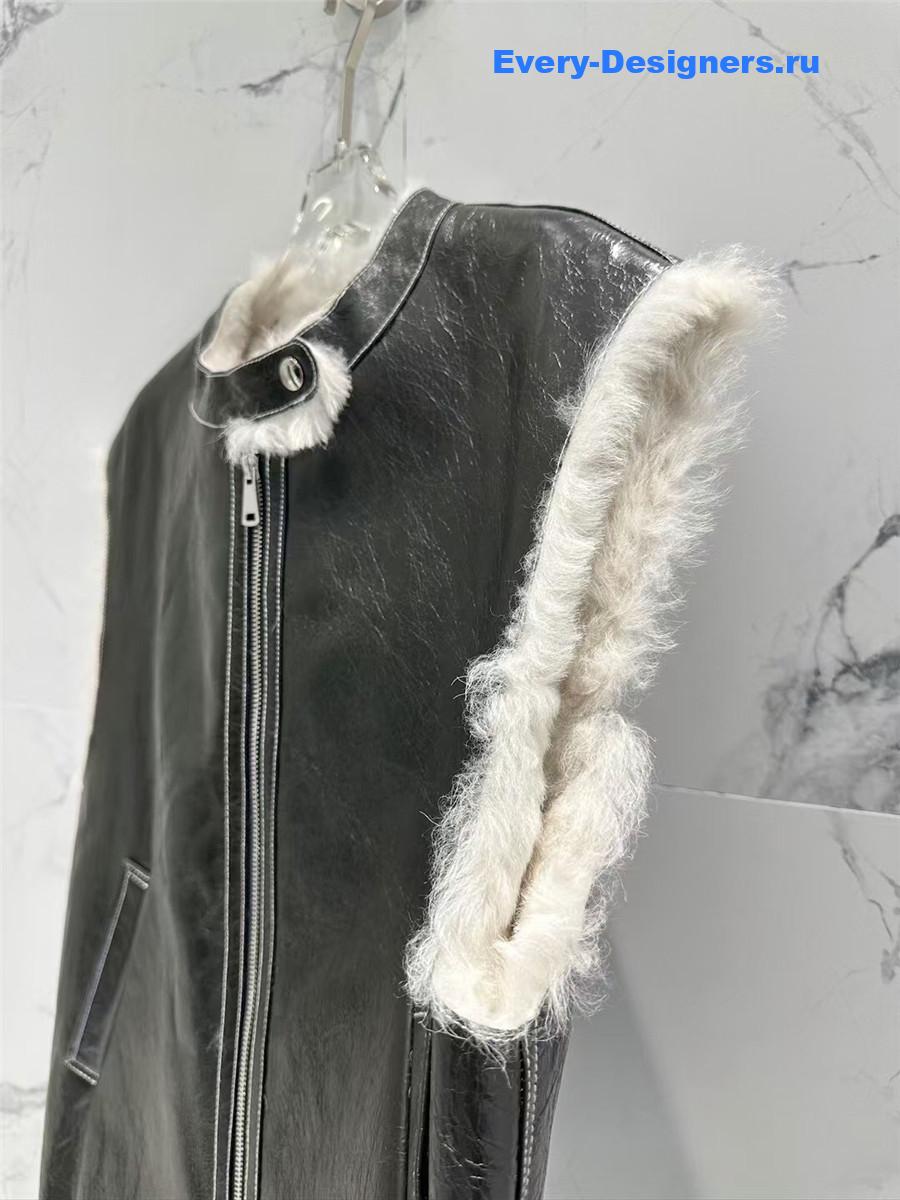 D10r sheepskin shearling vest