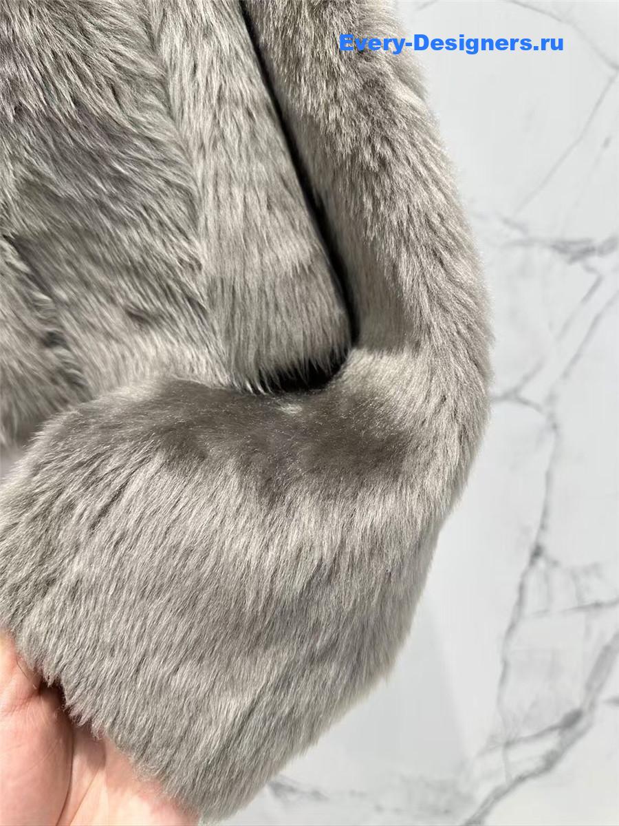 M1um1u long hair lapel sheepskin fur coat