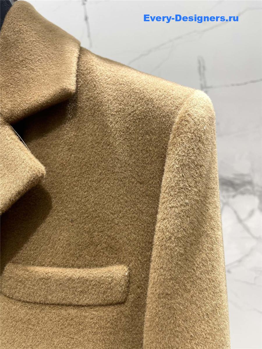 Y51 loose-fitting coat