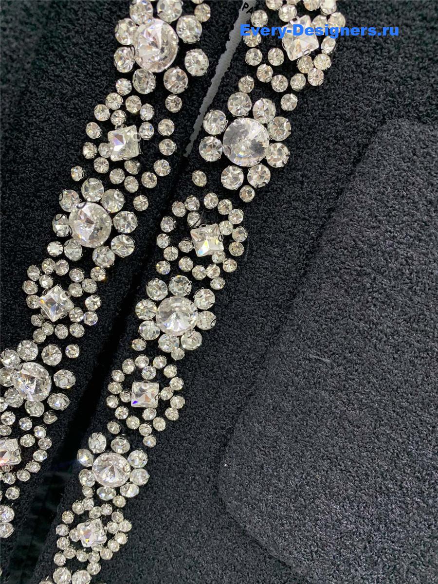 ce1i*e D1am0nd collar suit