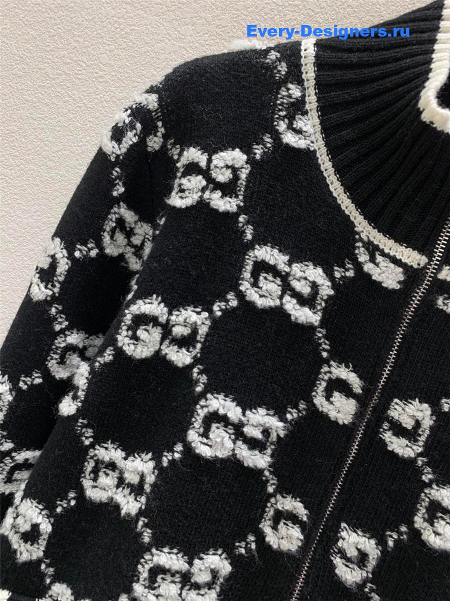 Gvc*1 stitch jacquard cardigan in black