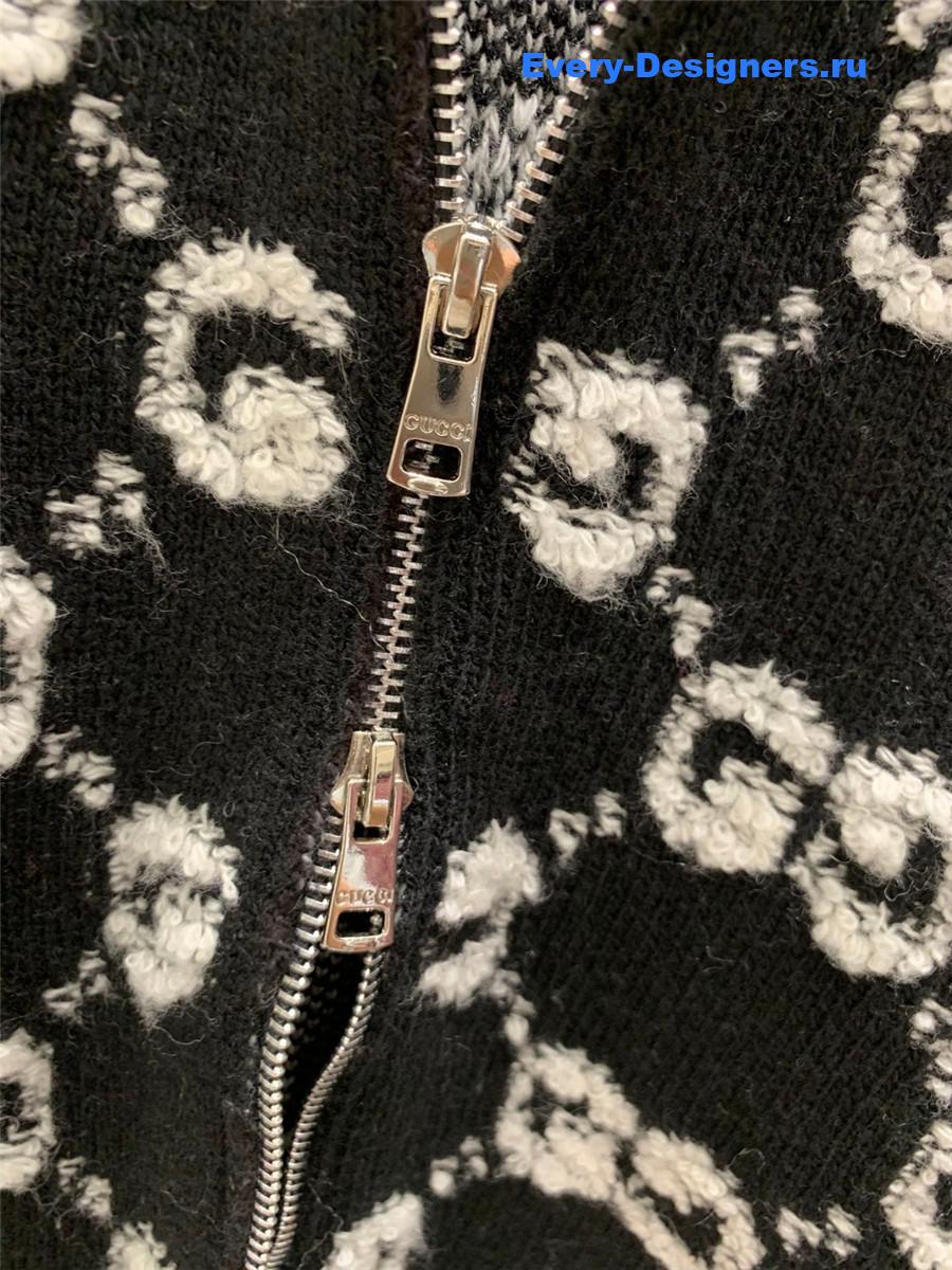 Gvc*1 stitch jacquard cardigan in black