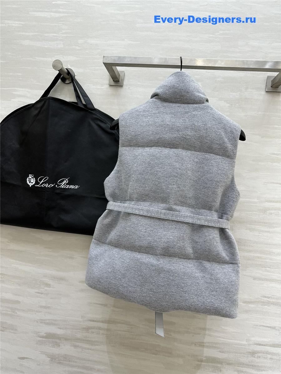 L0r0 P1ana waisted down vest