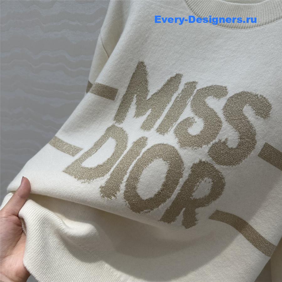 D10r graffiti motif cashmere sweater