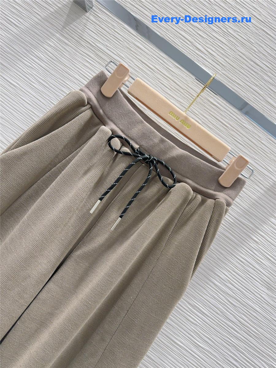 M1um1u new wide-leg trousers