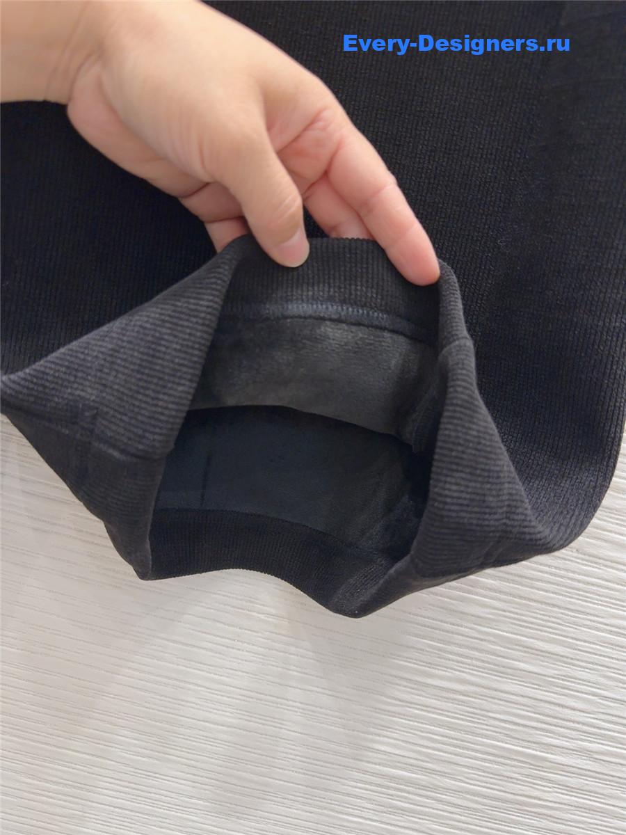 M1um1u new wide-leg trousers