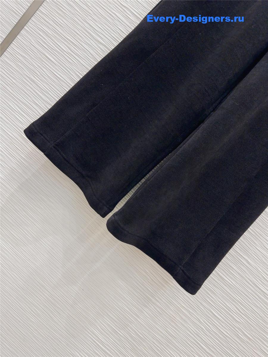 M1um1u new wide-leg trousers