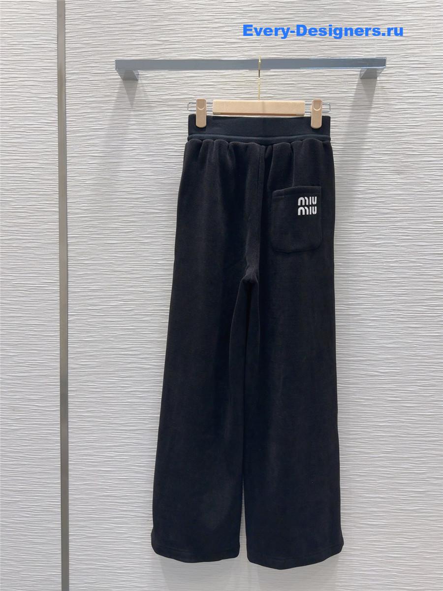 M1um1u new wide-leg trousers