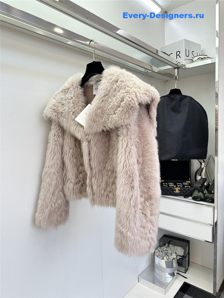 Ce1i*e fur coat