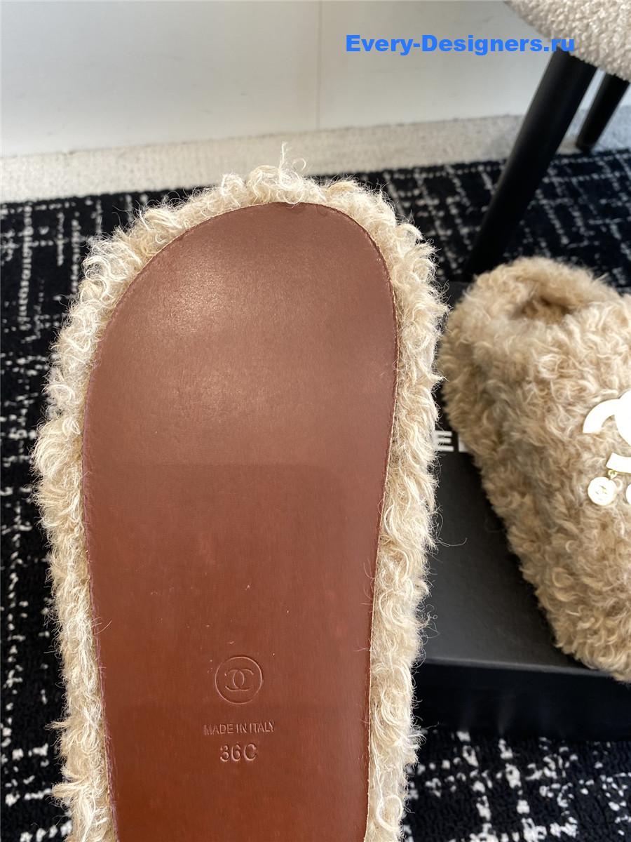 CC fur slippers