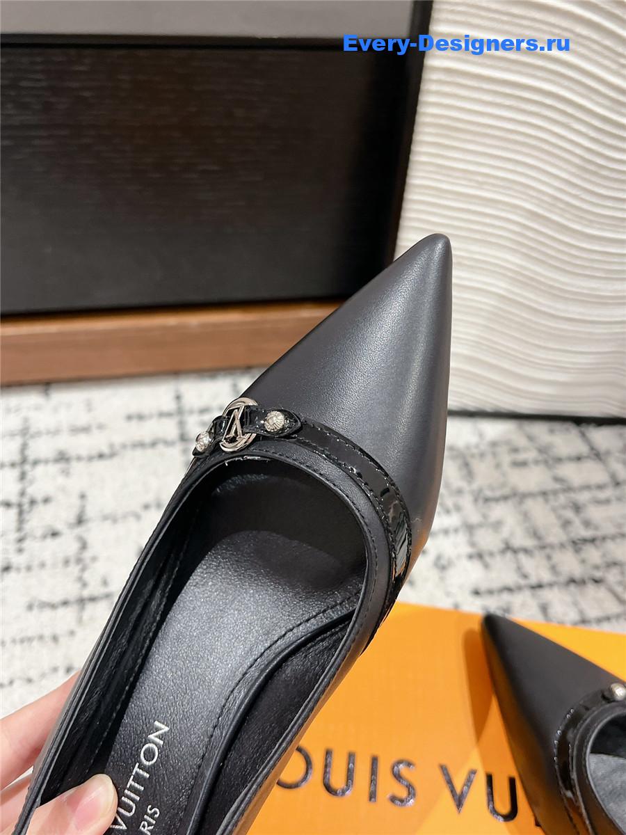 l0vis Vvtt0n lv pointed high heels