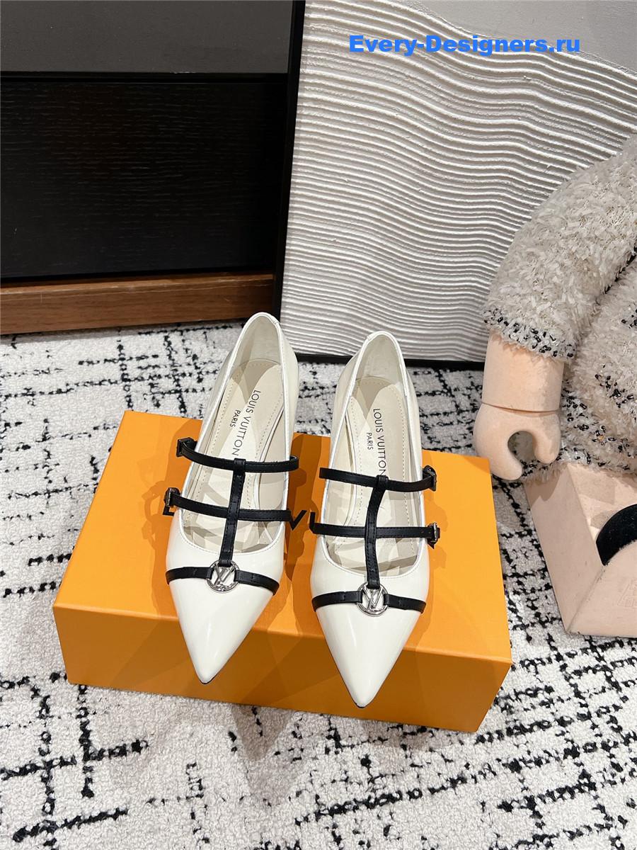 l0vis Vvtt0n lv pointed high heels