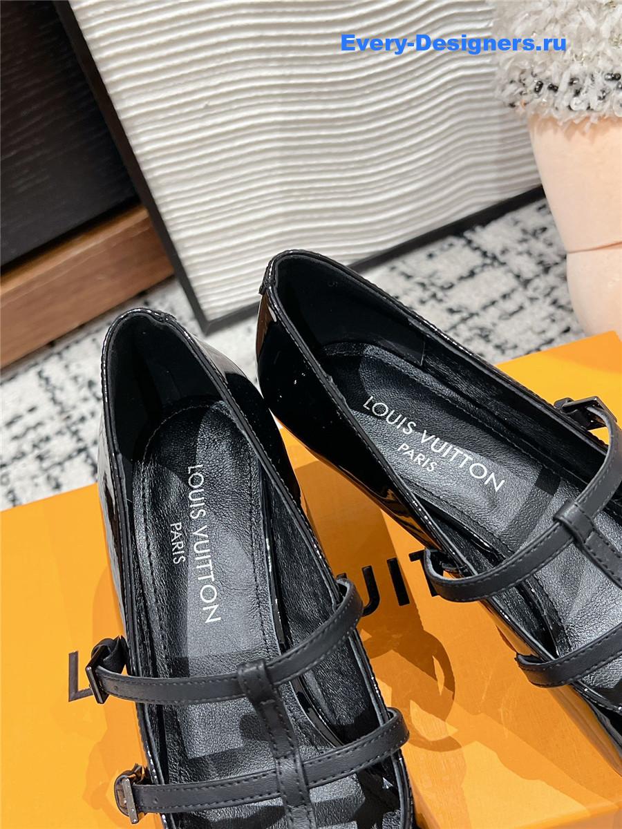 l0vis Vvtt0n lv pointed high heels