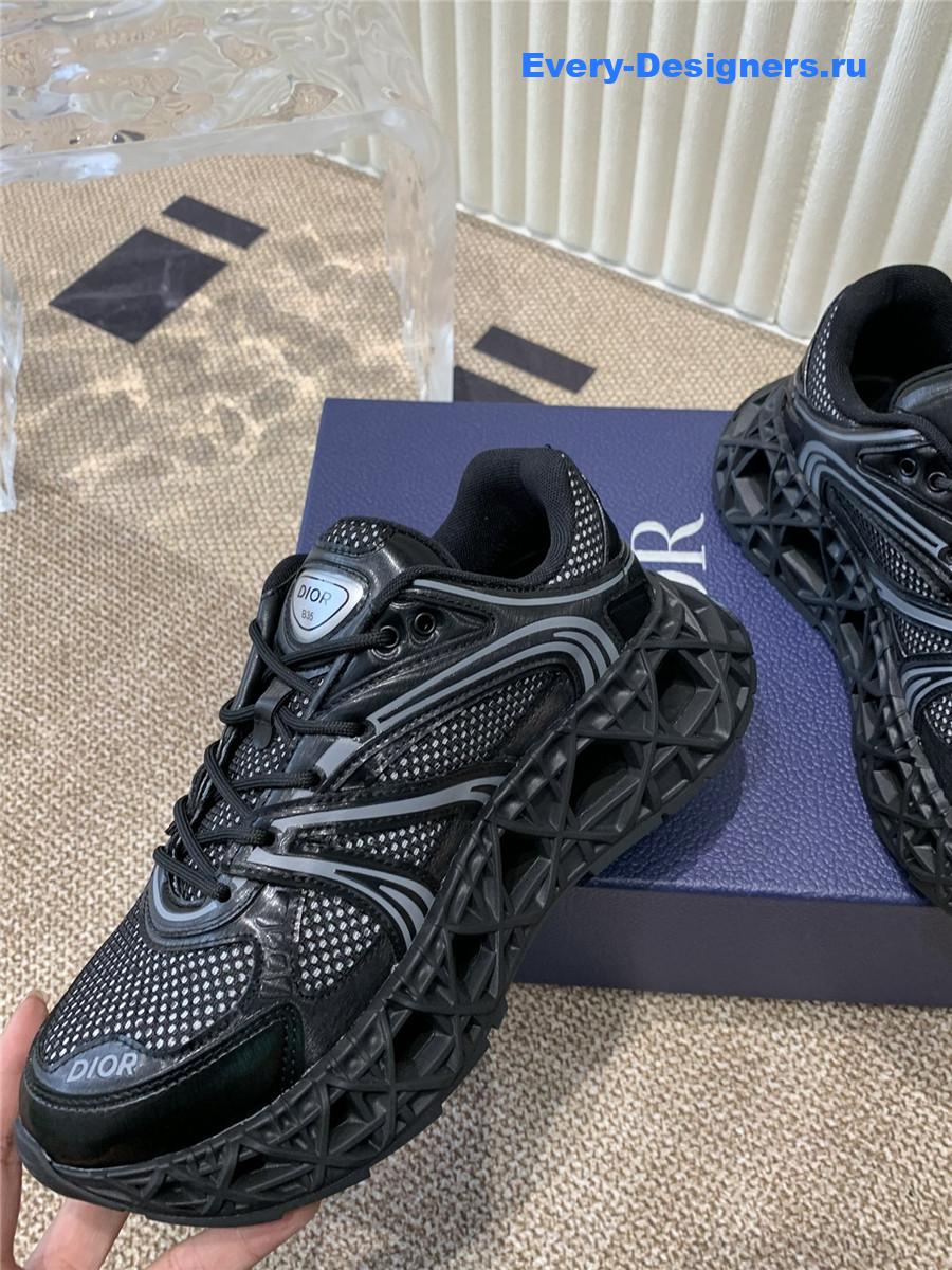 D10r black b35 sneakers for women