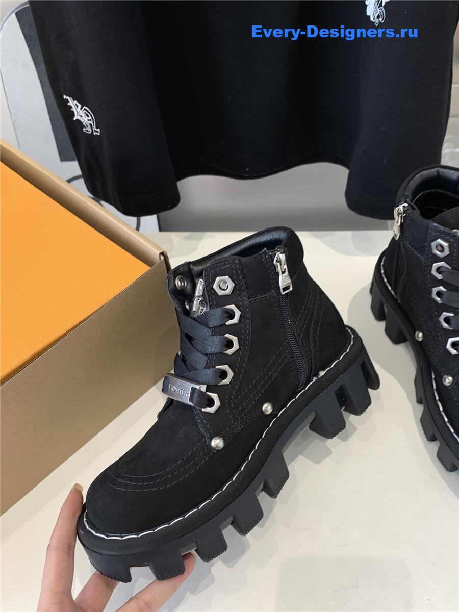 l0vis Vvtt0n lv platform ankle boots