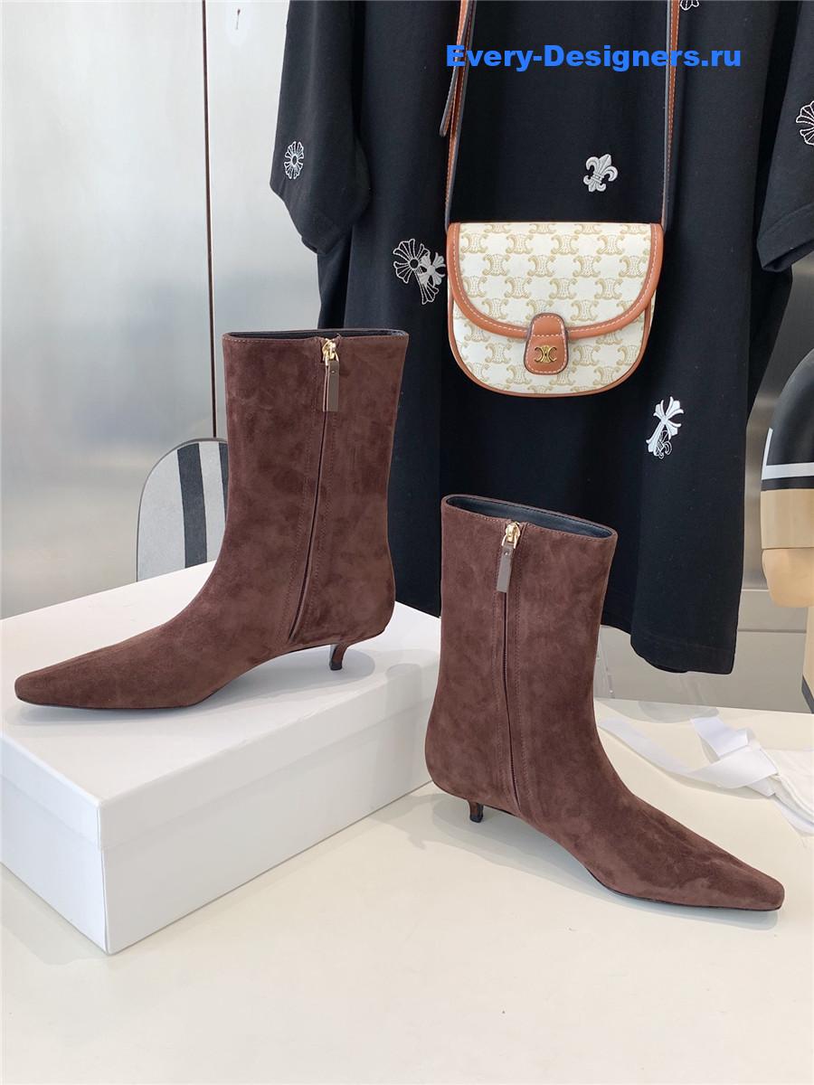 The R0w liisa brown suede ankle boots