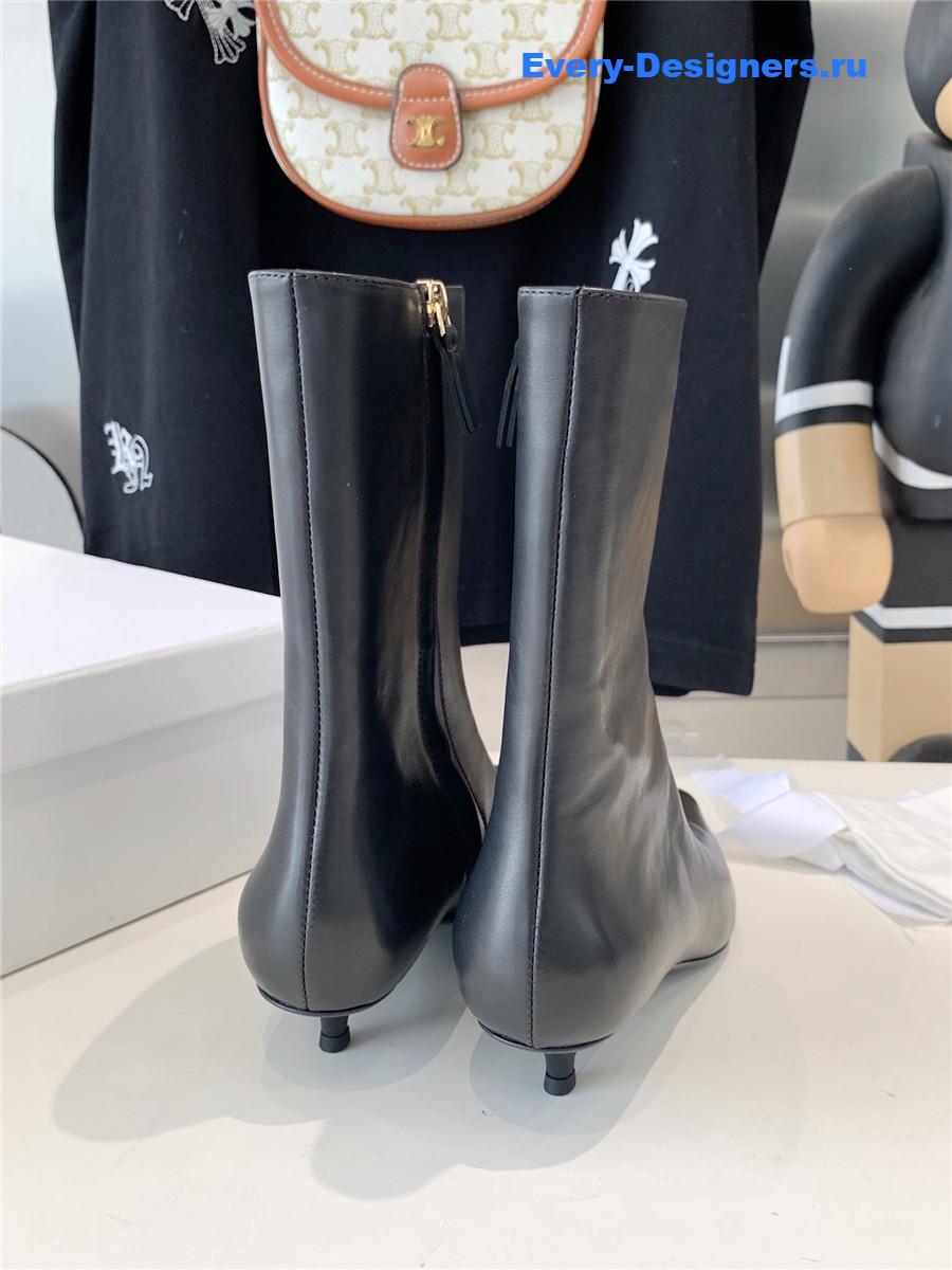 The R0w liisa black leather ankle boots