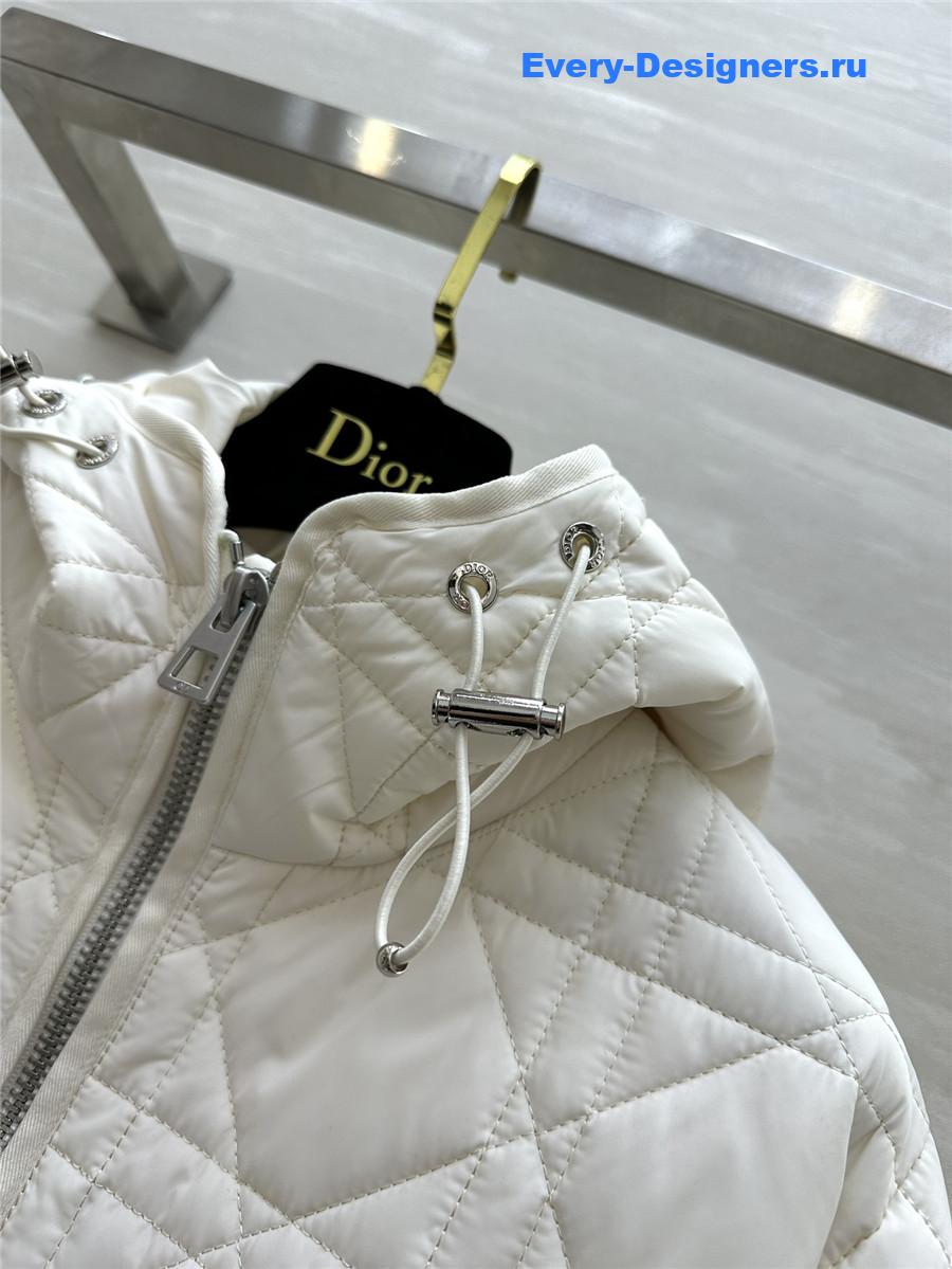 D10r quilted hooded jacket