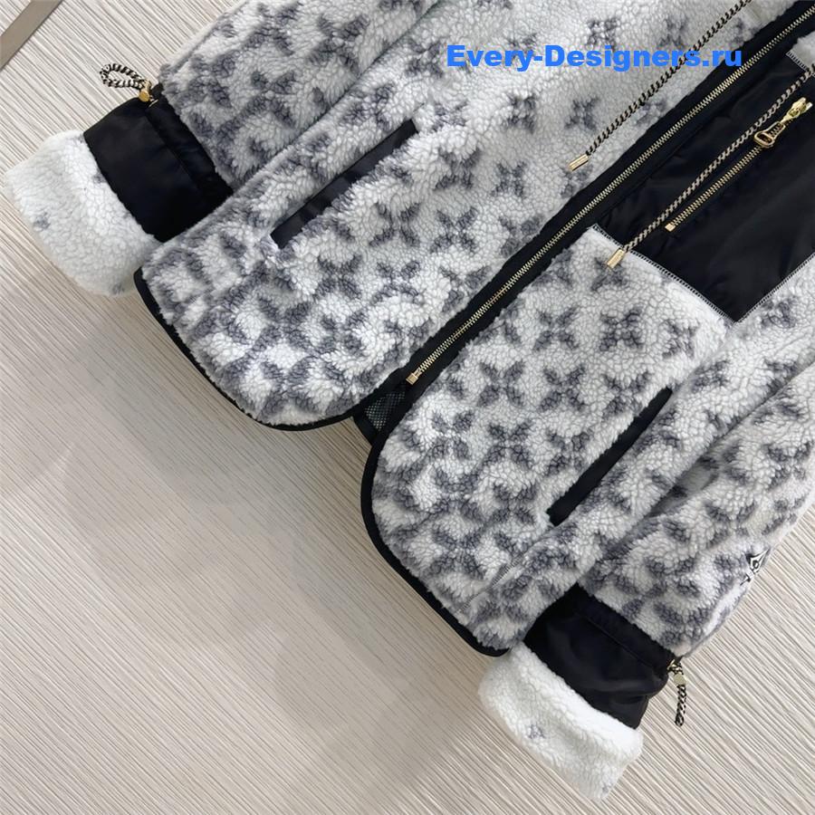 l0vis Vvtt0n lv new coat