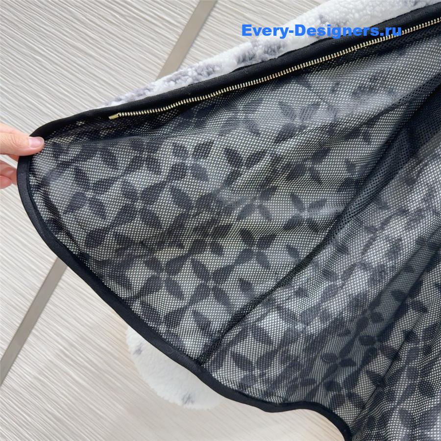 l0vis Vvtt0n lv new coat