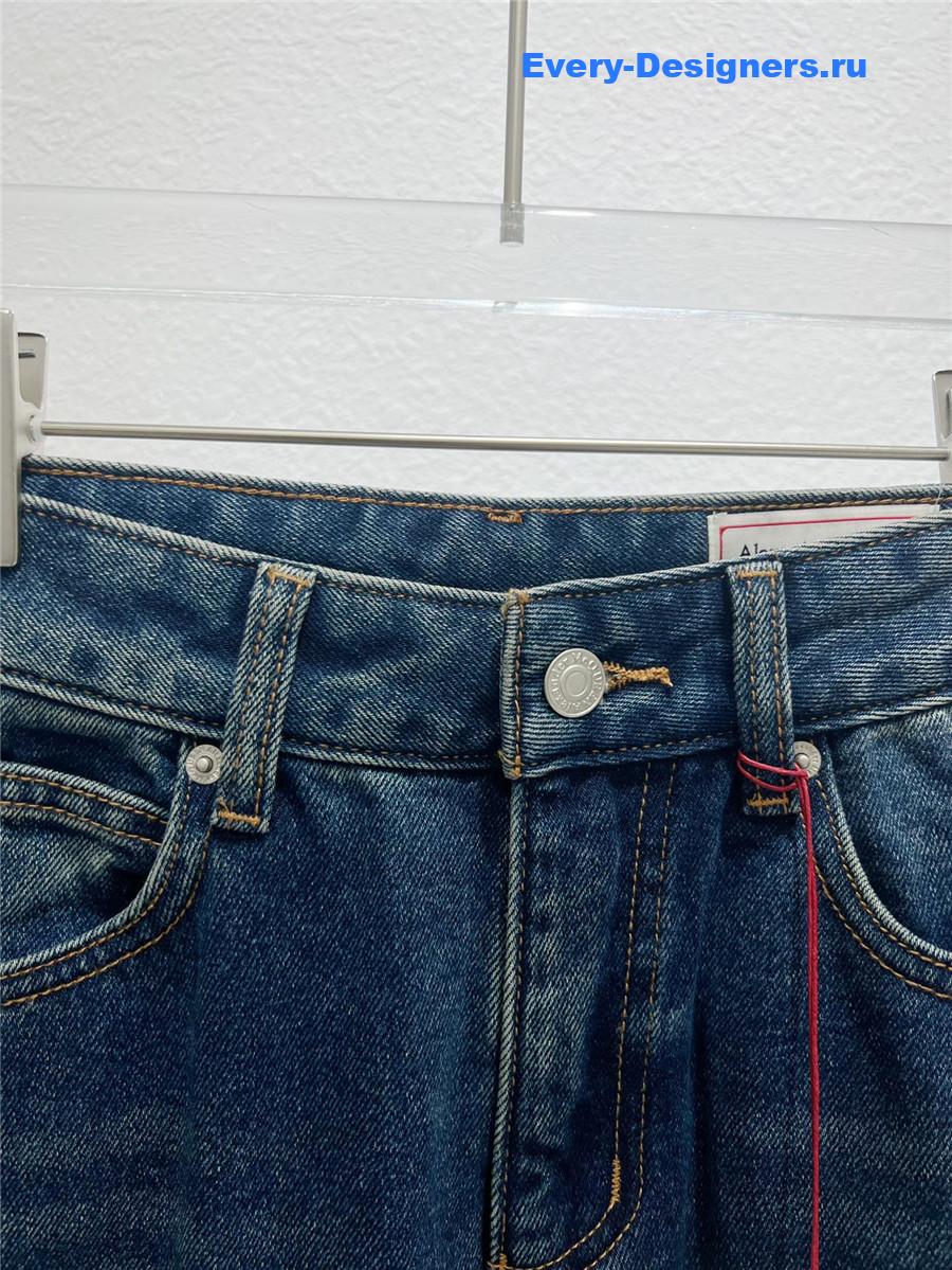 a1exa*der Mcqv*en straight jeans